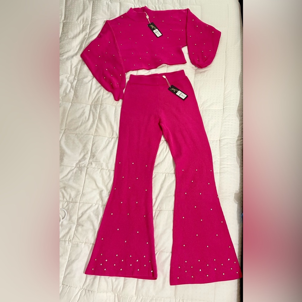 Beach Bunny outfit- pants and top set sz Medium NWT